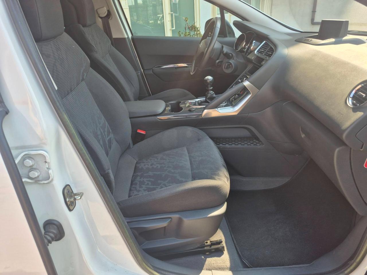 Peugeot 3008 1.6 HDi 112CV Business