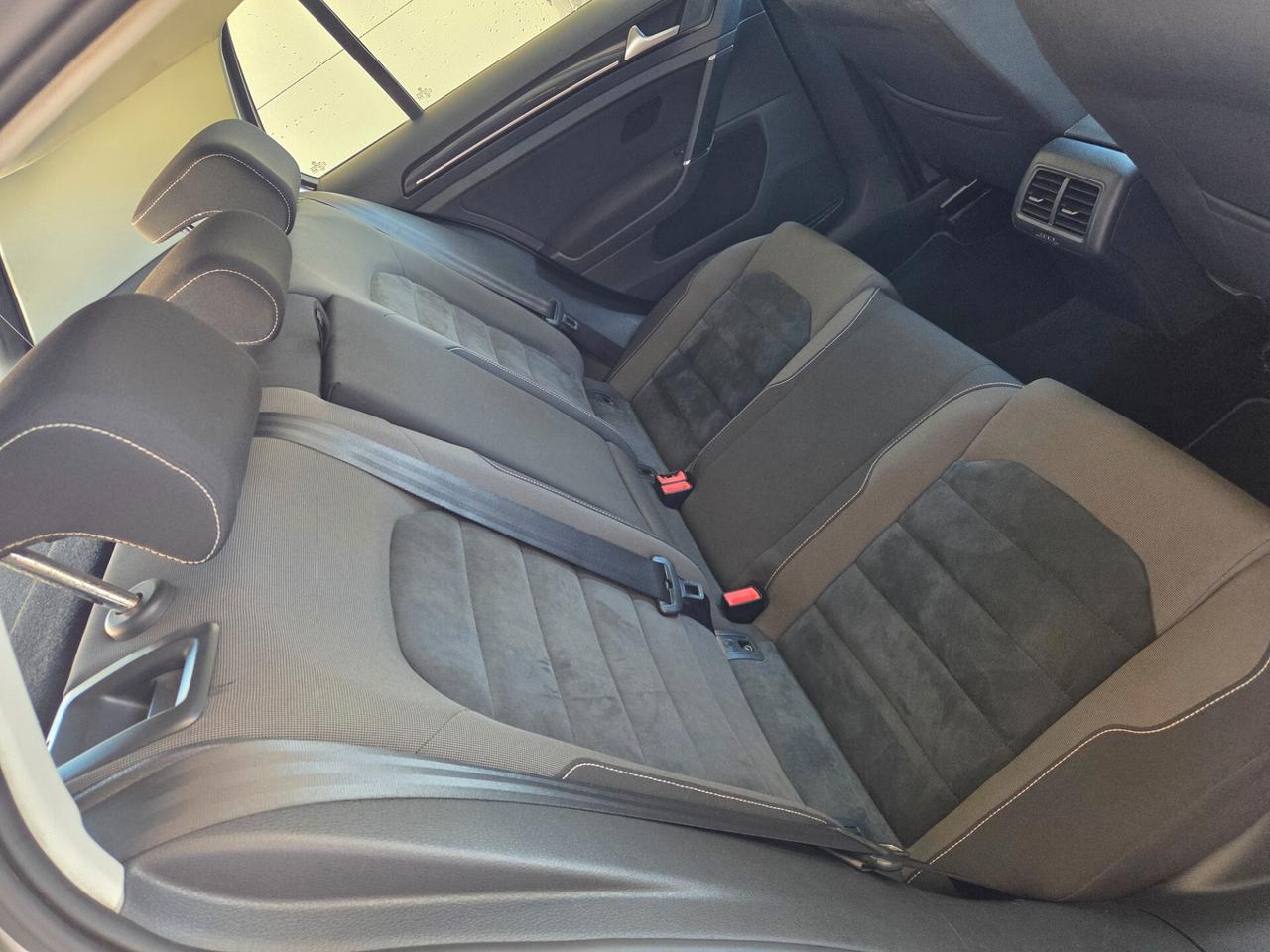 Volkswagen Golf 1.6 TDI 5p. Highline 2014