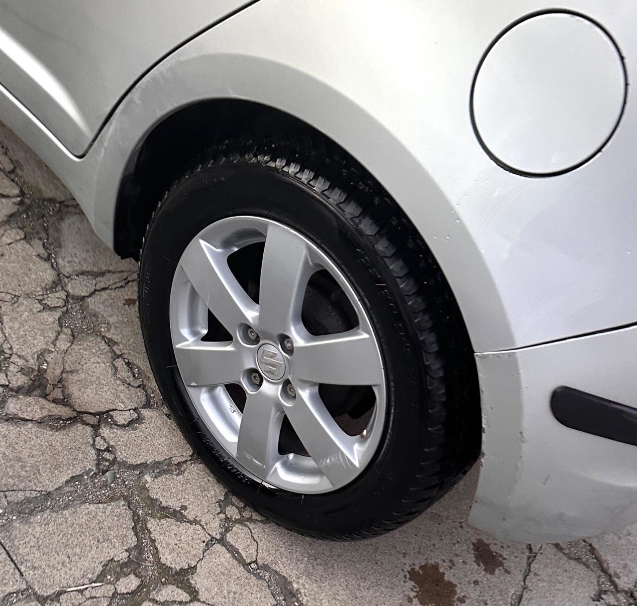 Suzuki Swift 1.3 DDiS 75CV GL Safety Pack