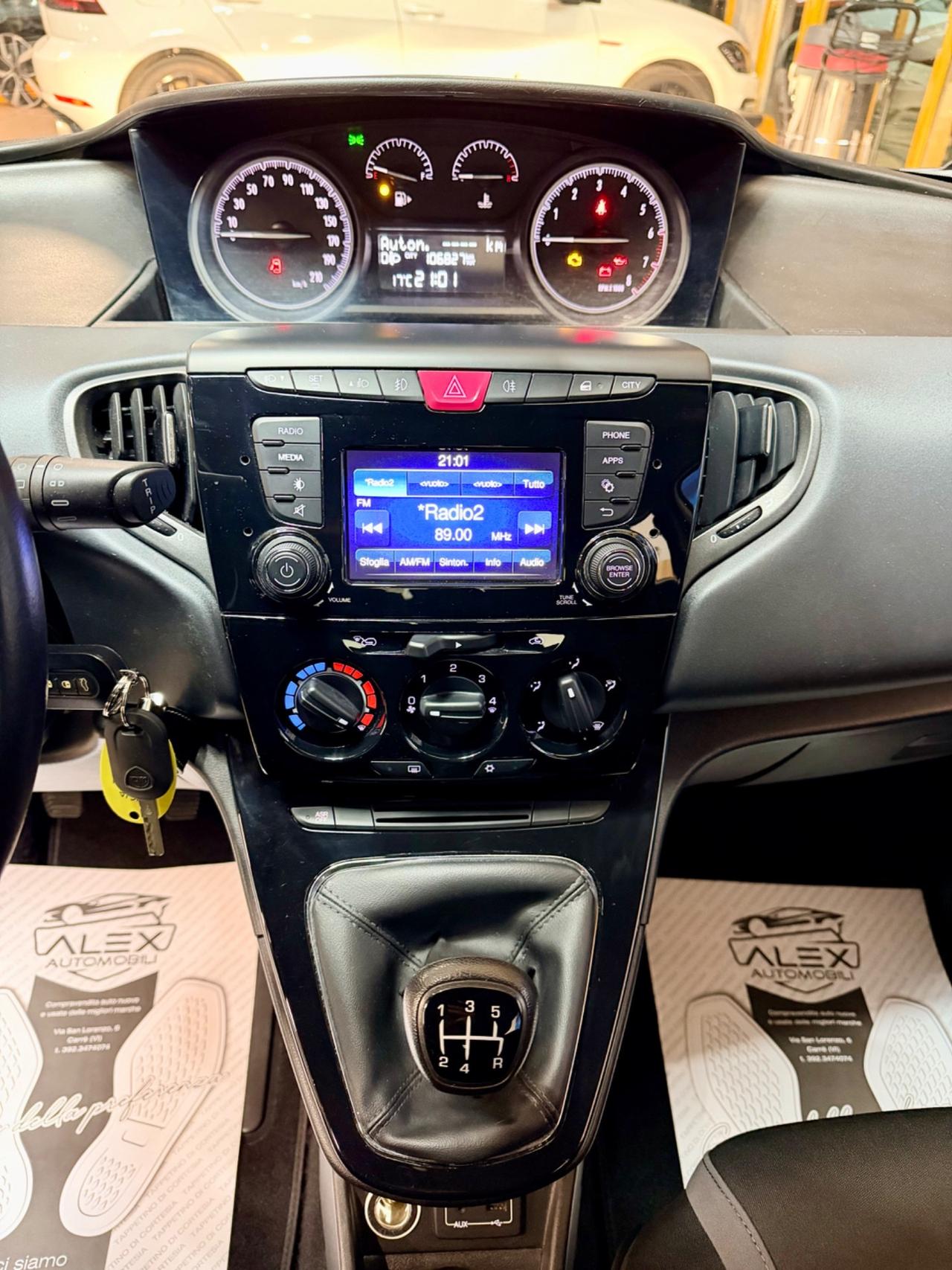 Lancia Ypsilon 1.2benz 69cv Neopat E6