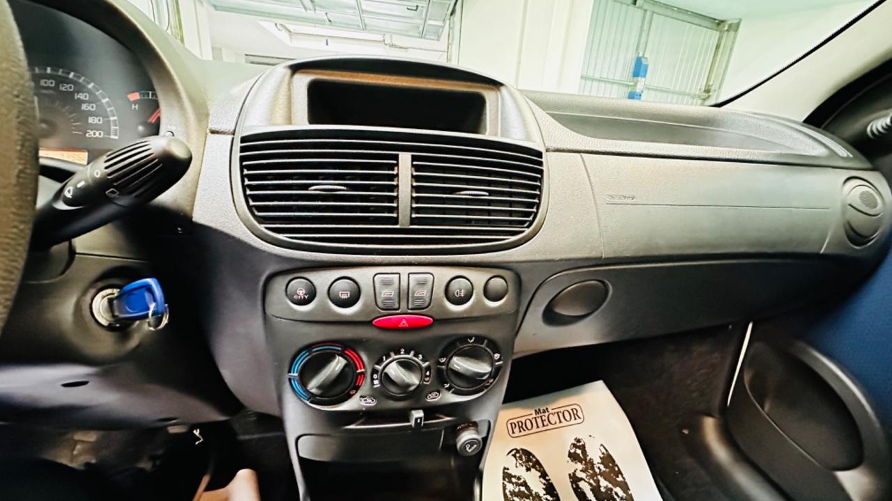 Fiat Punto 1.2 5 porte Dynamic. Ok neopatentati