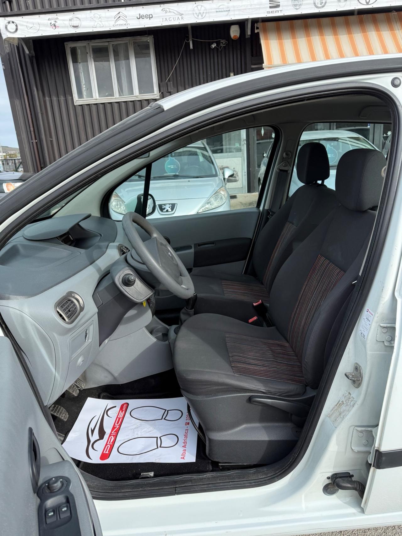 Renault Modus Grand 1.2 16V Dynamique