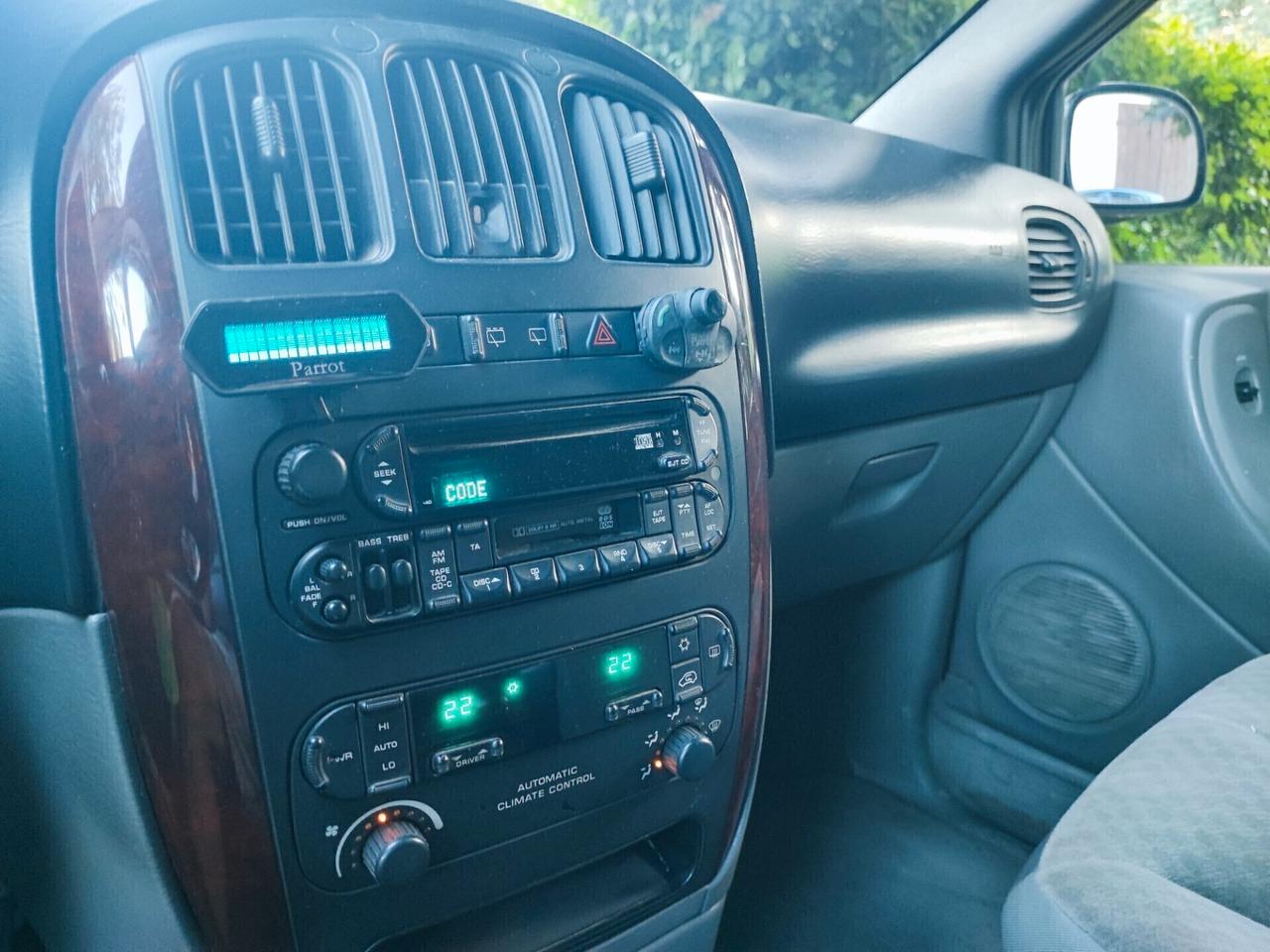 Chrysler Voyager 2.5 CRD 7 posti