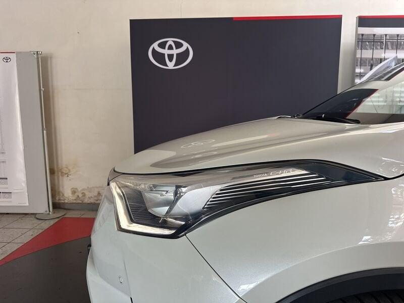 Toyota C-HR C-HR 1.8 Hybrid E-CVT Style