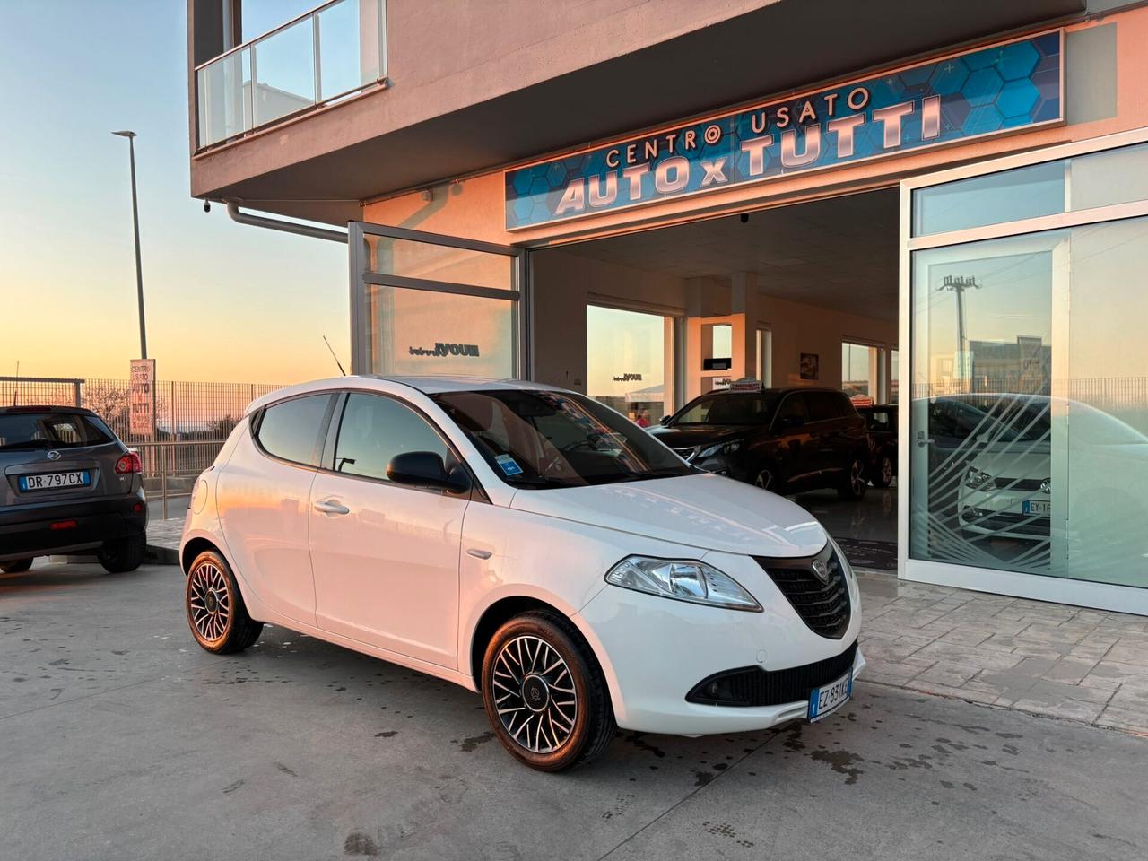 Lancia Ypsilon 1.2 69 CV 5 porte GPL Ecochic S Momodesign