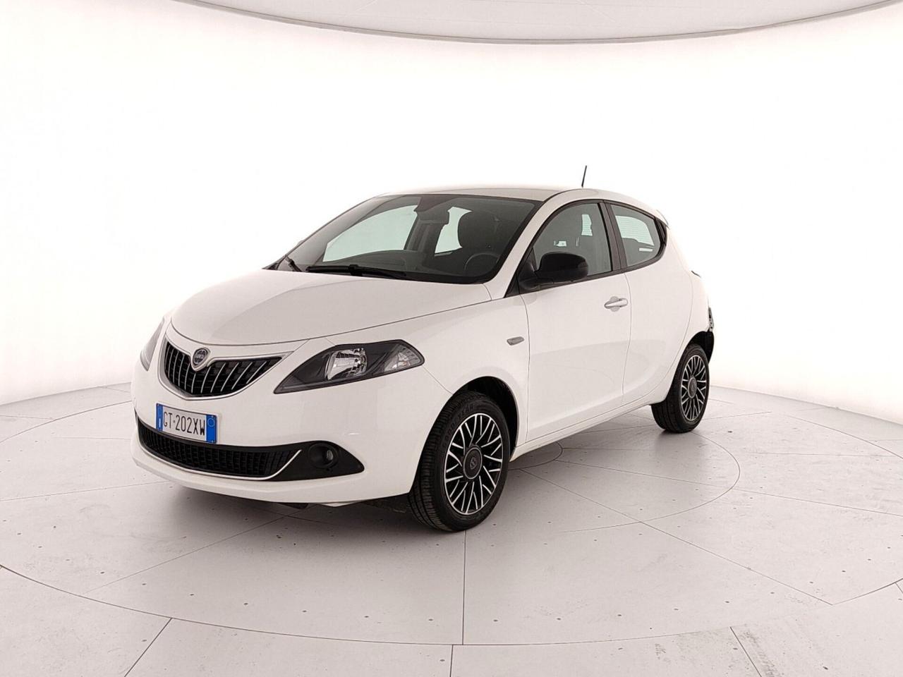 Lancia Ypsilon 1.0 FireFly 5 porte S&S Hybrid Platino