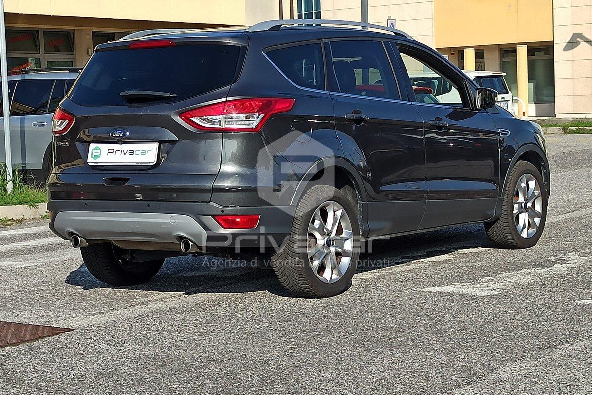FORD Kuga 2.0 TDCI 150 CV S&S 4WD Powershift Titanium