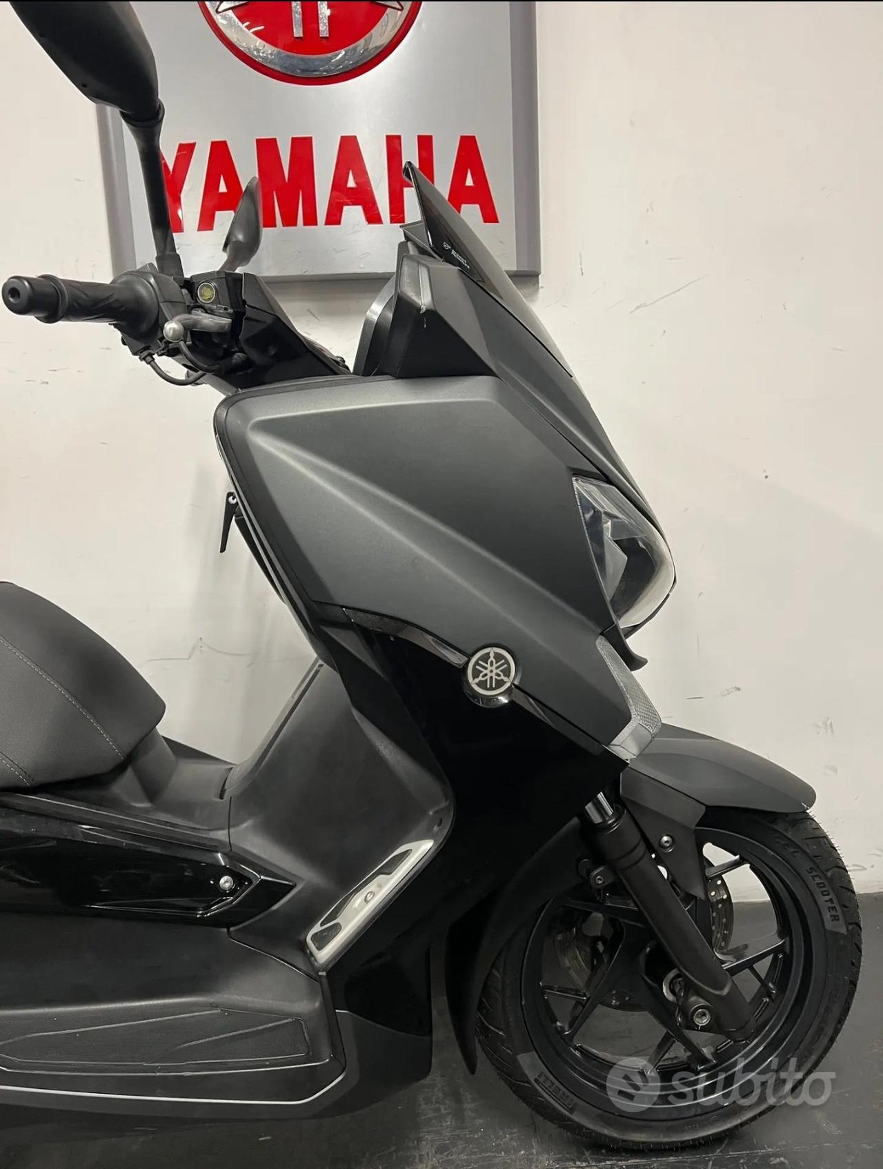 Yamaha X-Max 250