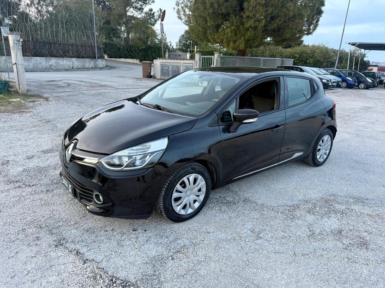 Renault Clio 1.2 Benzina GPL Neopatentati UNIPRO