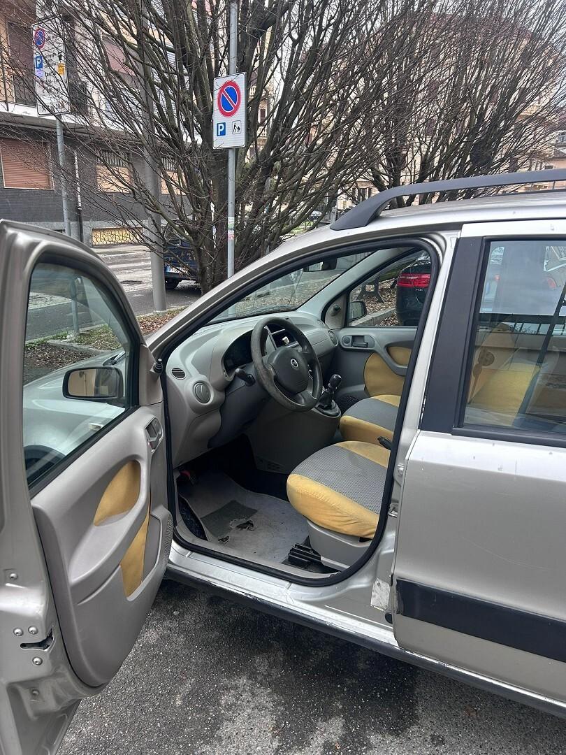 Fiat Panda 4x4 Climbing