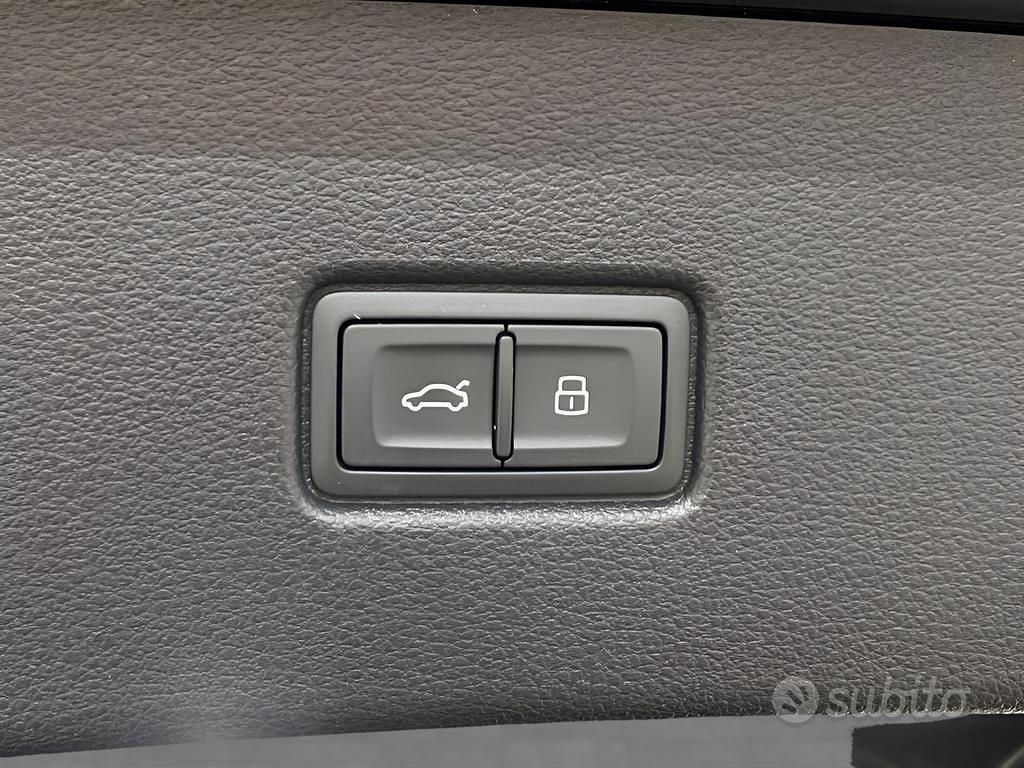 Audi Q5 Sportback 40 2.0 tdi mhev 12V S line Plus