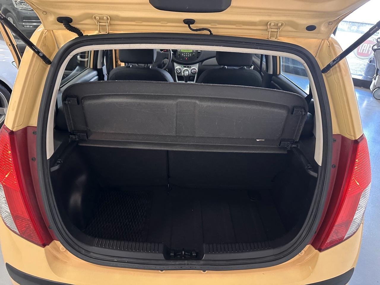 HYUNDAI I 10 1.1 BENZINA CAMBIO AUTOMATICO (78000 MILA KM )