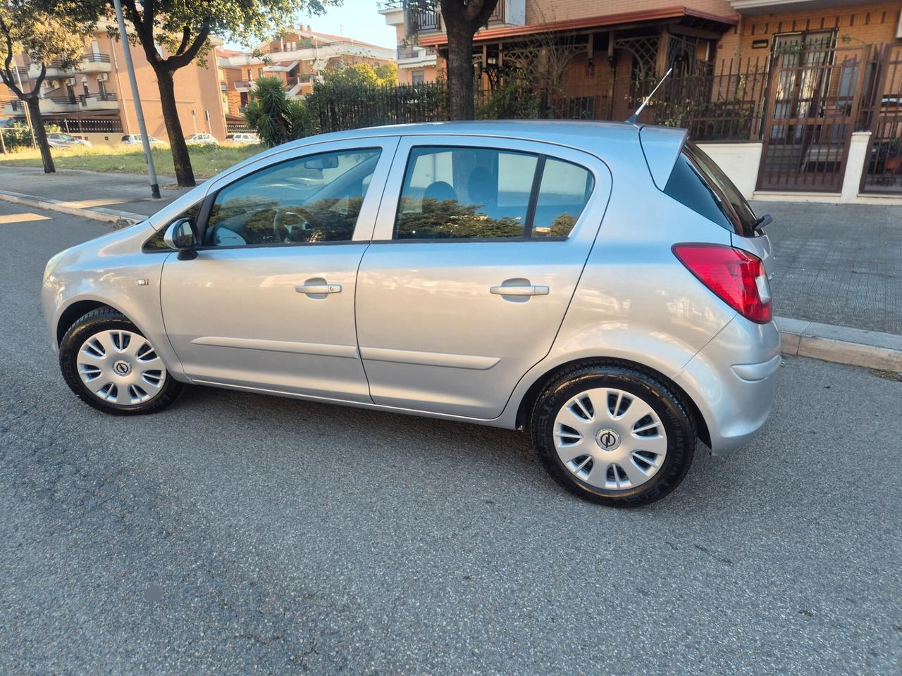 Opel Corsa 1.2 5 porte Enjoy anno 07