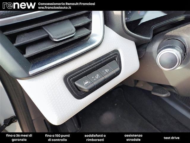 RENAULT Clio 5 1.3 TCE INTENS EDC