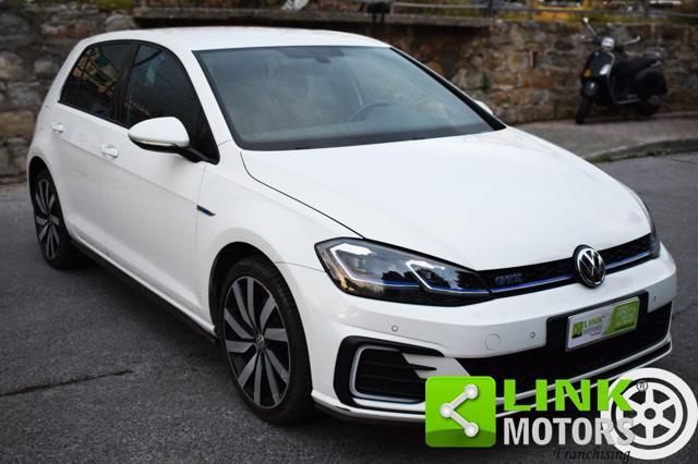 VOLKSWAGEN Golf eHIBRID