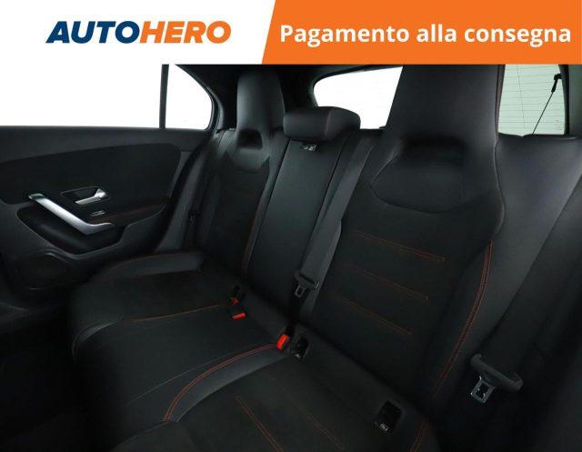 MERCEDES-BENZ A 180 d Automatic Premium