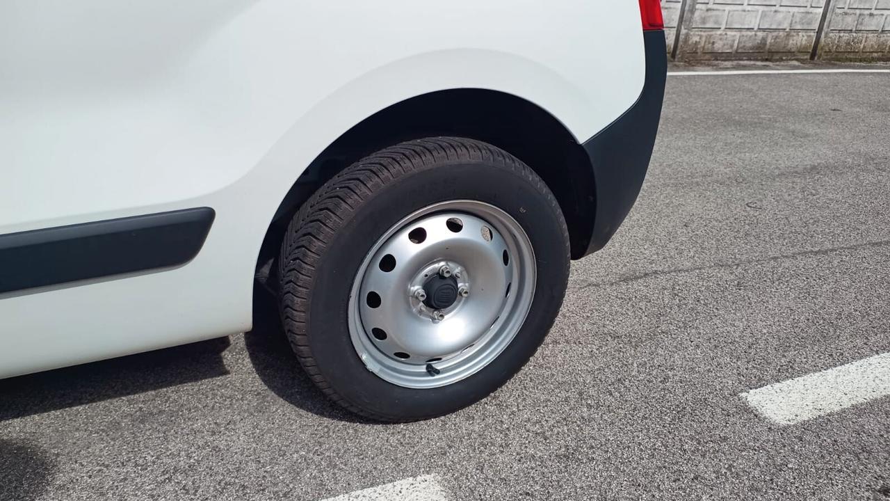 Fiat Fiorino 1.3 M-Jet Basis Kasten