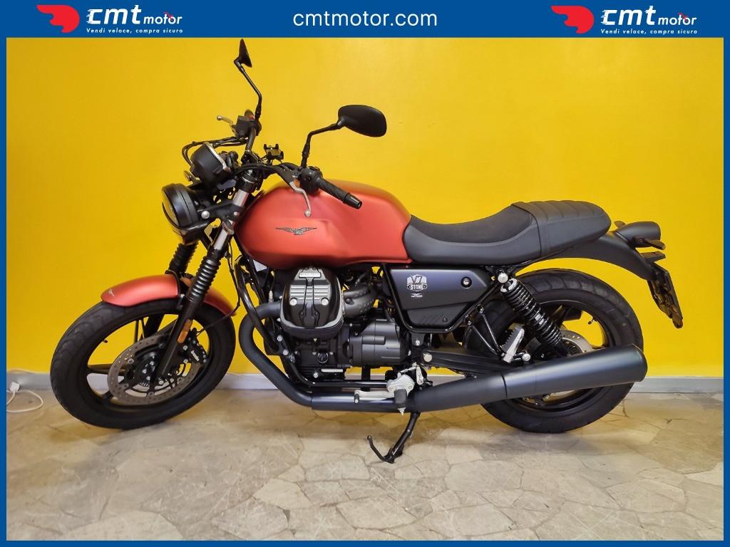 Moto Guzzi V7 - 2022