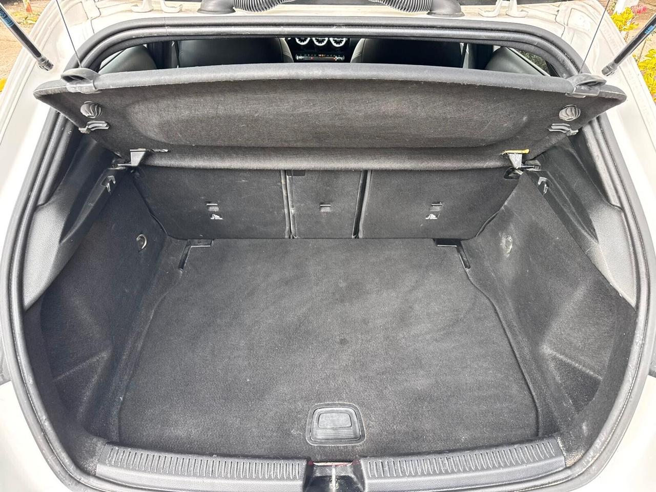 Mercedes-benz A 180 d Automatic Premium IVA ESPOSTA