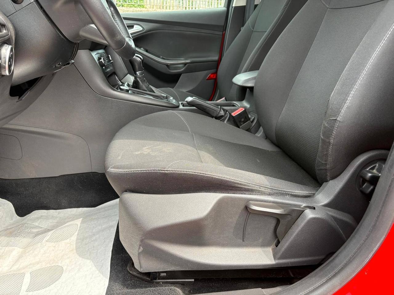 Ford Focus 1.0 EcoBoost 100 CV Start&Stop Business