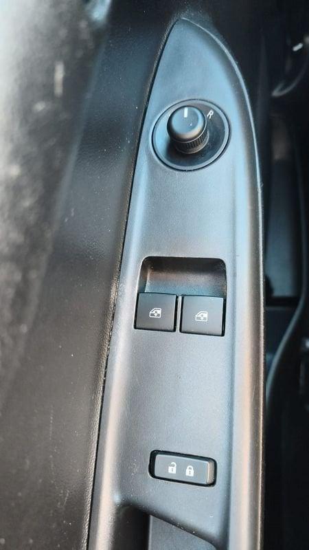 Opel Karl Rocks 1.0 73cv Rocks MT5