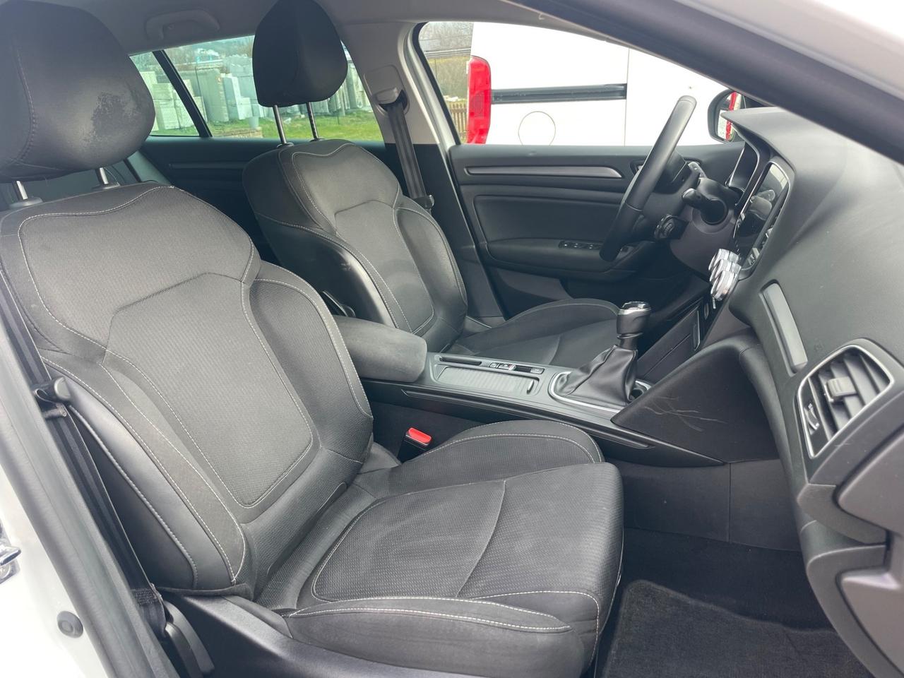 Renault Megane ST Line 1.5 Diesel - Neopatentati - EURO 6