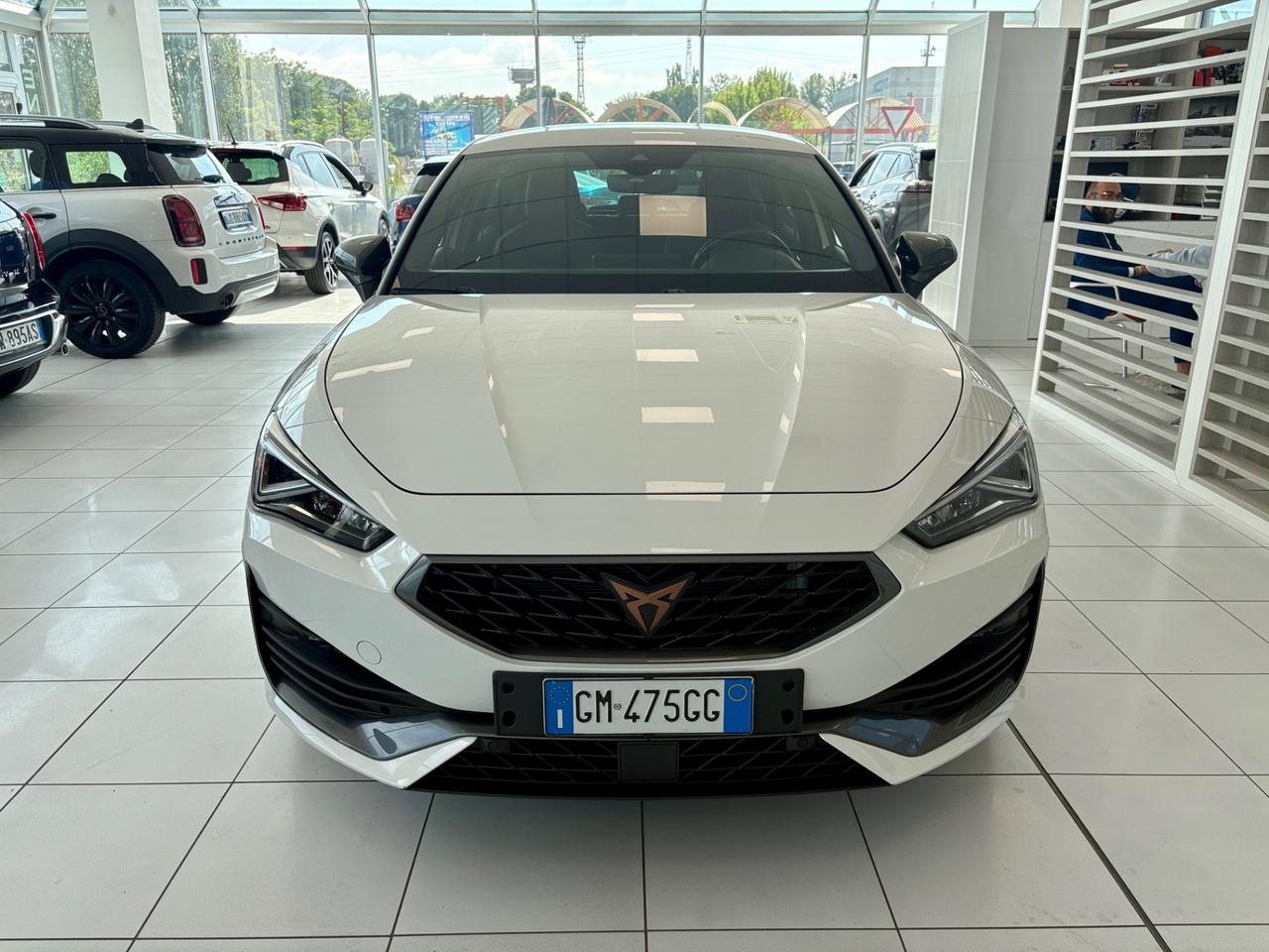 Cupra Leon 1.5 Hybrid 150 CV DSG Neopatentati