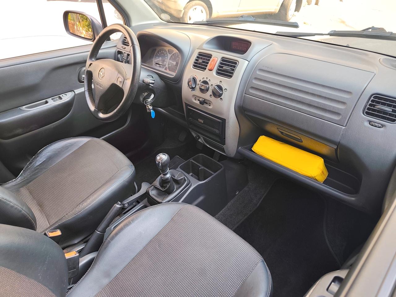 Opel Agila 1.2 benzina 92.000 km