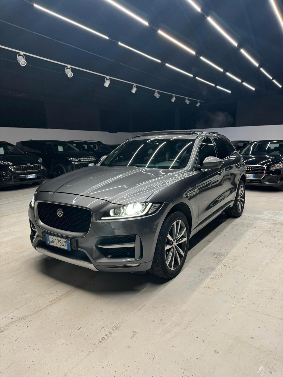 Jaguar F-Pace