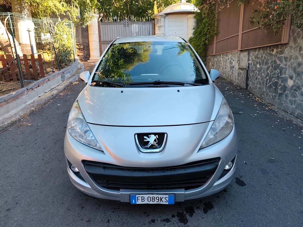 Peugeot 207 1.4 8V 75CV 5p. Gpl Leggi Bene