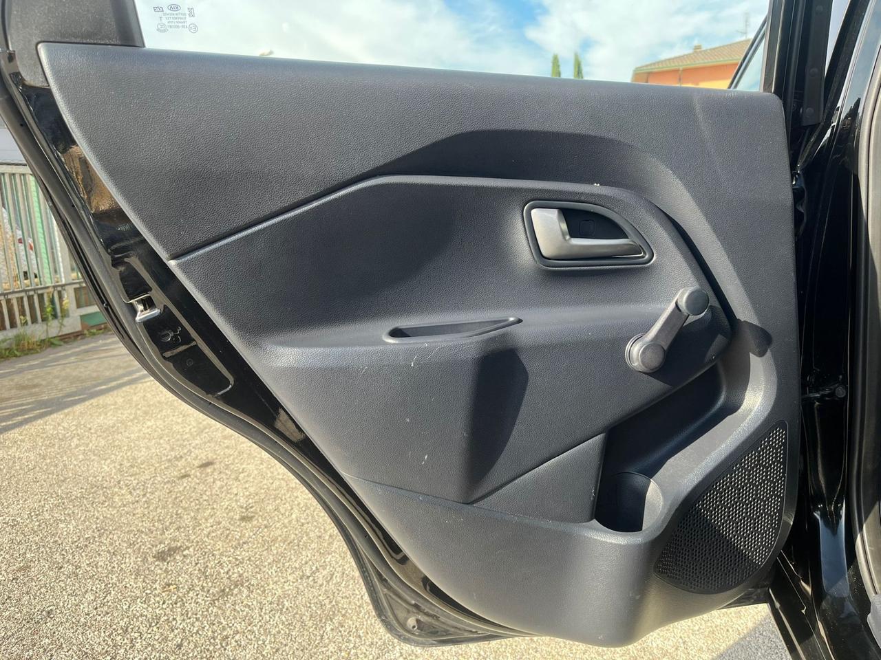 Kia Rio 1.1 CRDi 5p. Active 137000 km