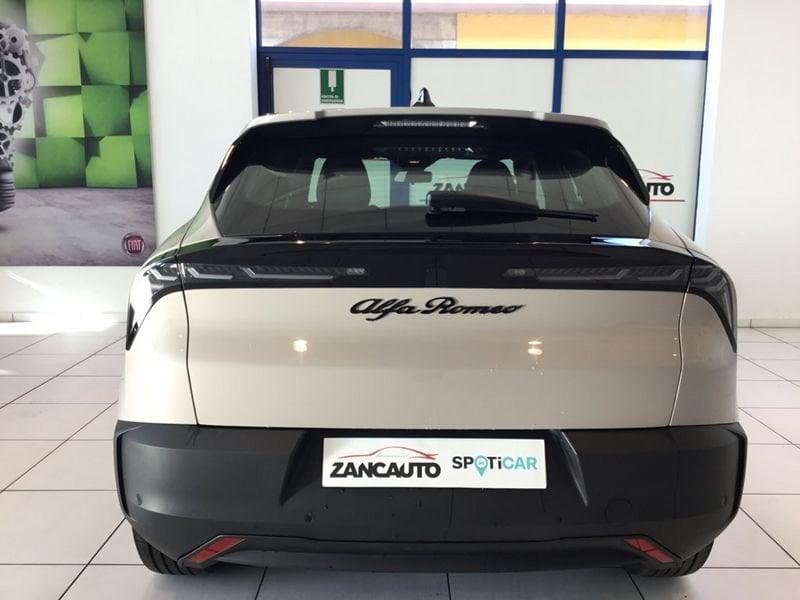 Alfa Romeo Junior BEV 156CV/115kW elettrica