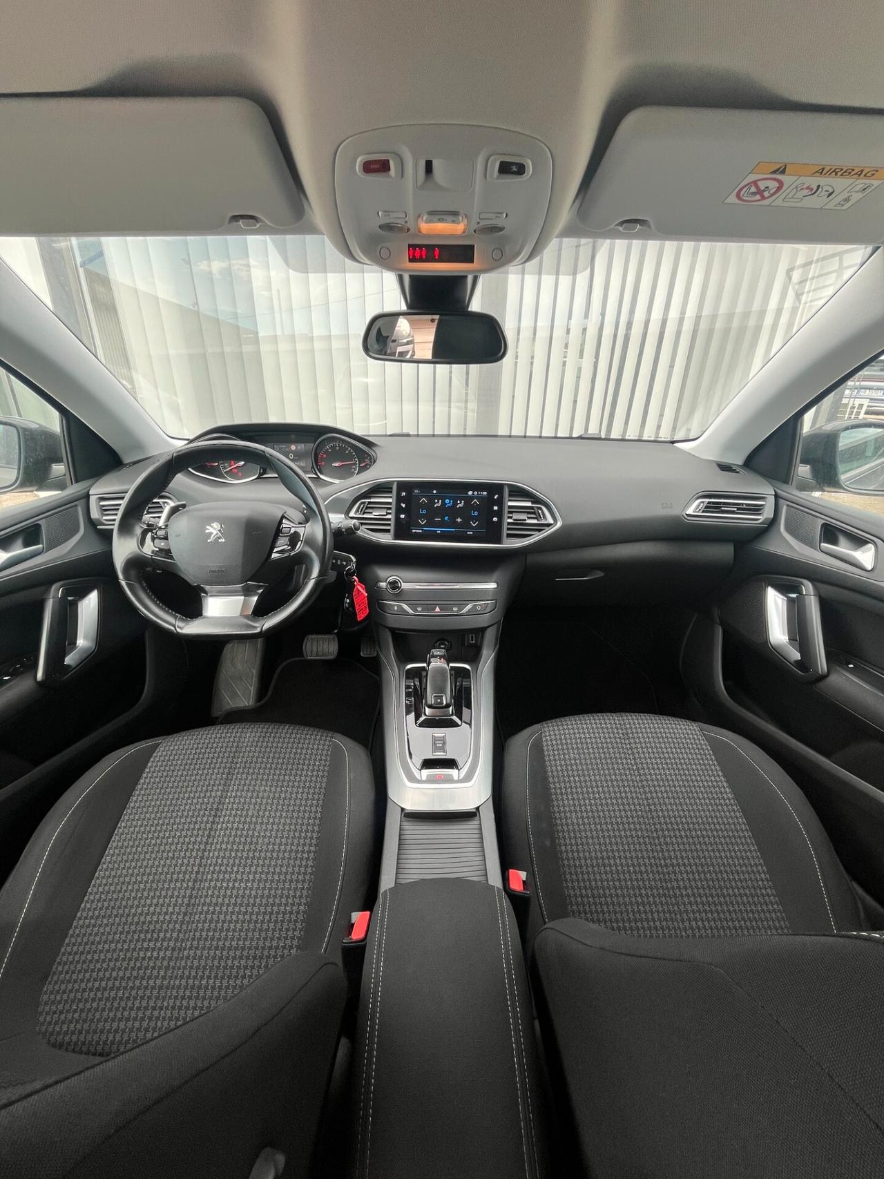 Peugeot 308 BlueHDi 130 S&S EAT8 Active Business