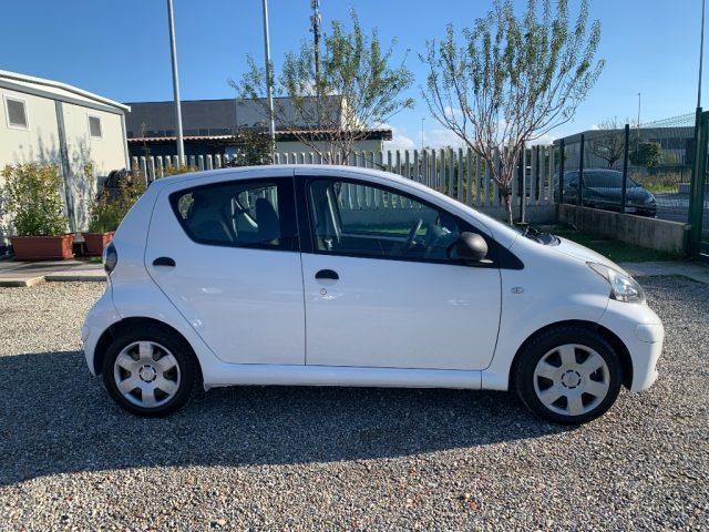 TOYOTA Aygo 1.0 12V VVT-i 5 porte Deep Ocean Connect