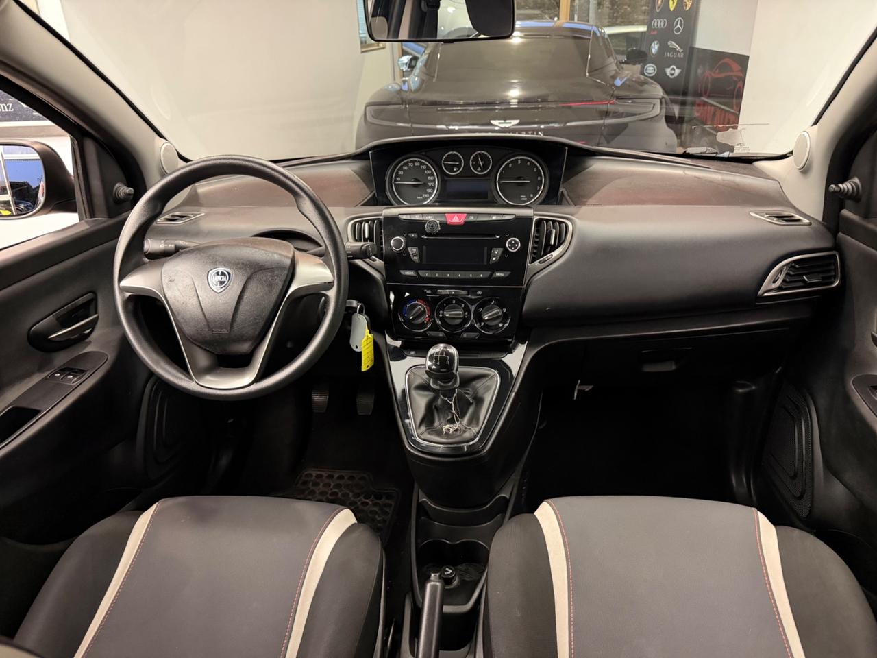 Lancia Ypsilon 1.2 69 CV 5 porte Elle
