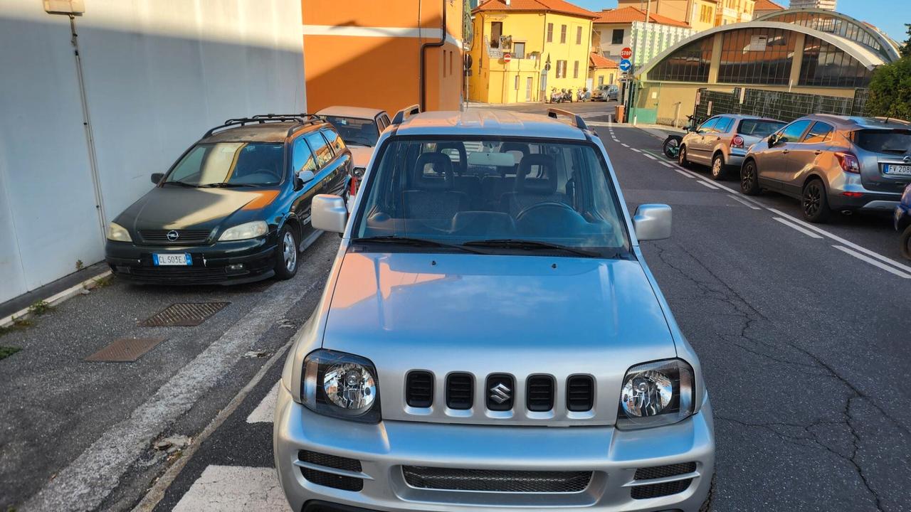 Suzuki Jimny 1.3i 16V cat 4WD JLX