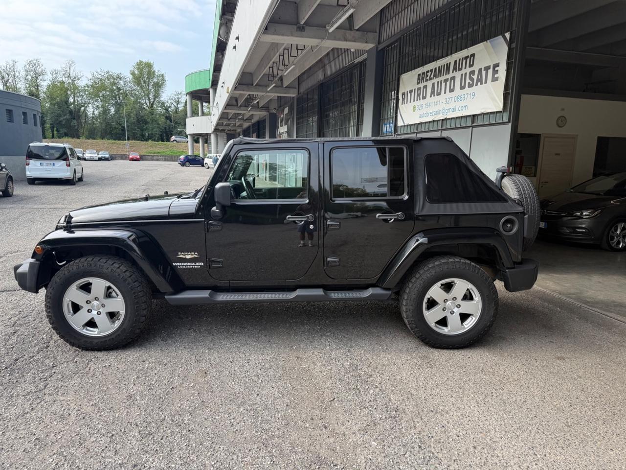 Jeep Wrangler Unlimited 2.8 CRD DPF Sahara Auto