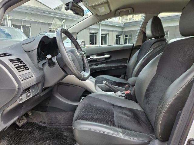 TOYOTA Auris 1.8 5 porte