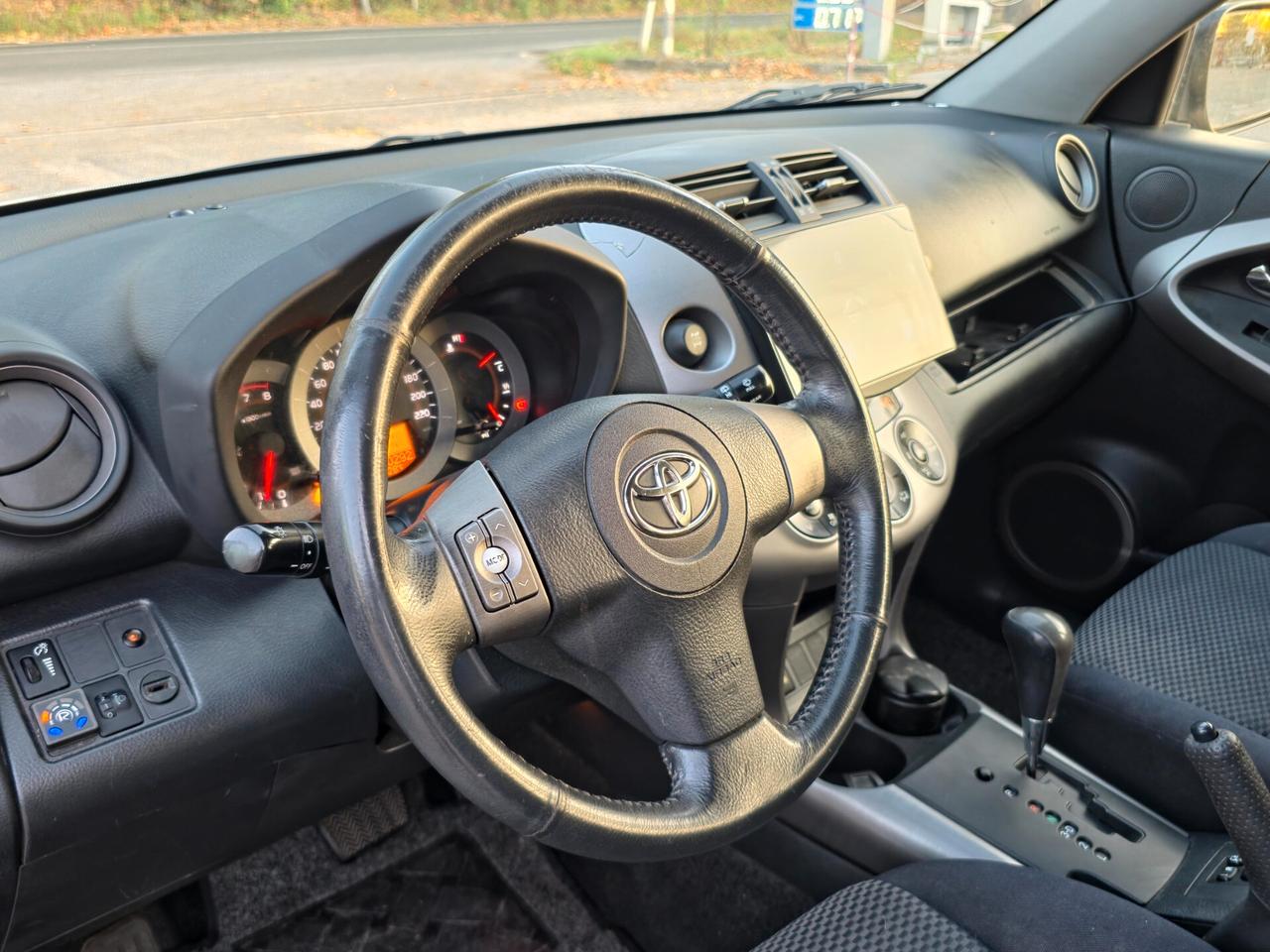 Toyota RAV 4 RAV4 2.0 Luxury CV-152 GPL Automatico E4 2007