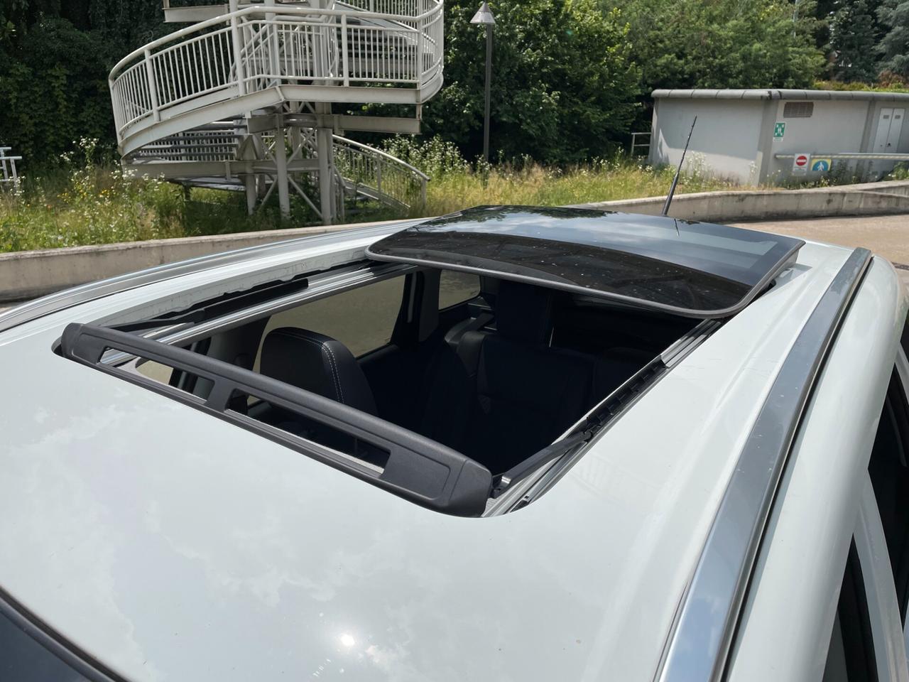 Suzuki Vitara 1.5 140V Hybrid A/T Starview