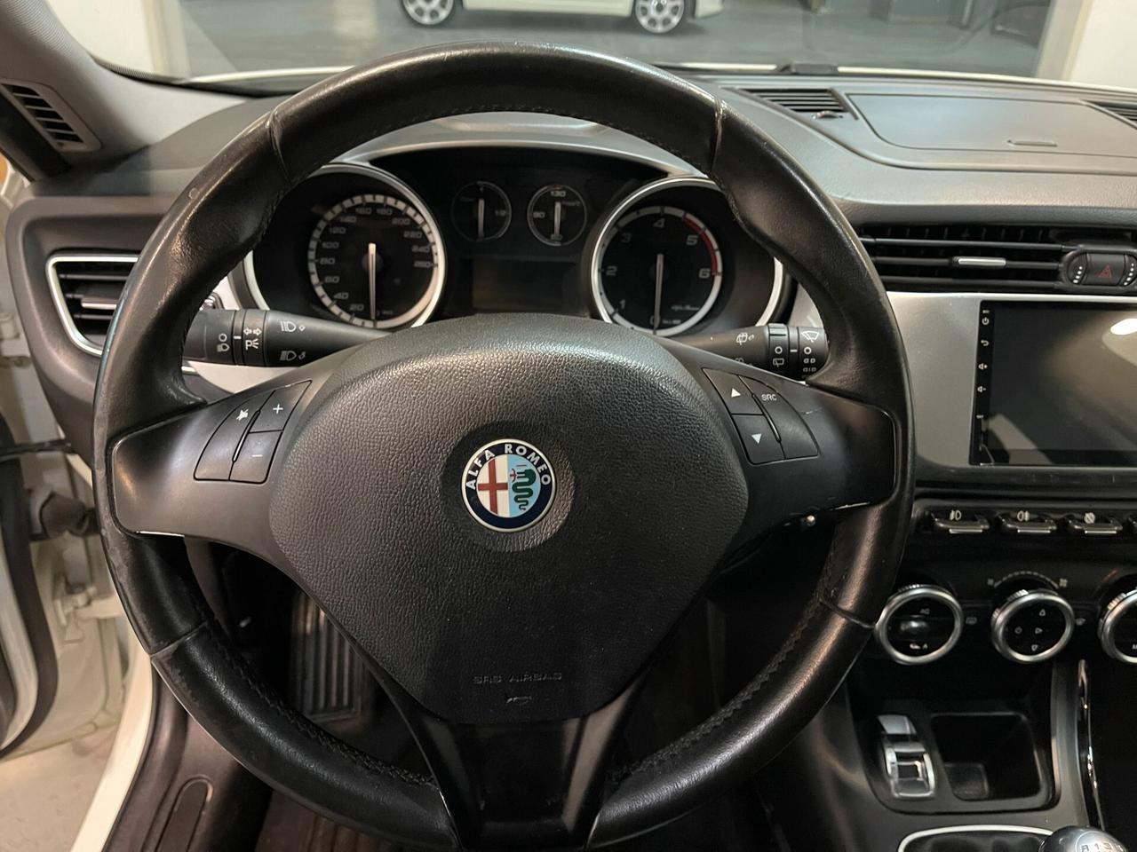 Alfa Romeo Giulietta 1.6 JTDm-2 105 CV Distinctive