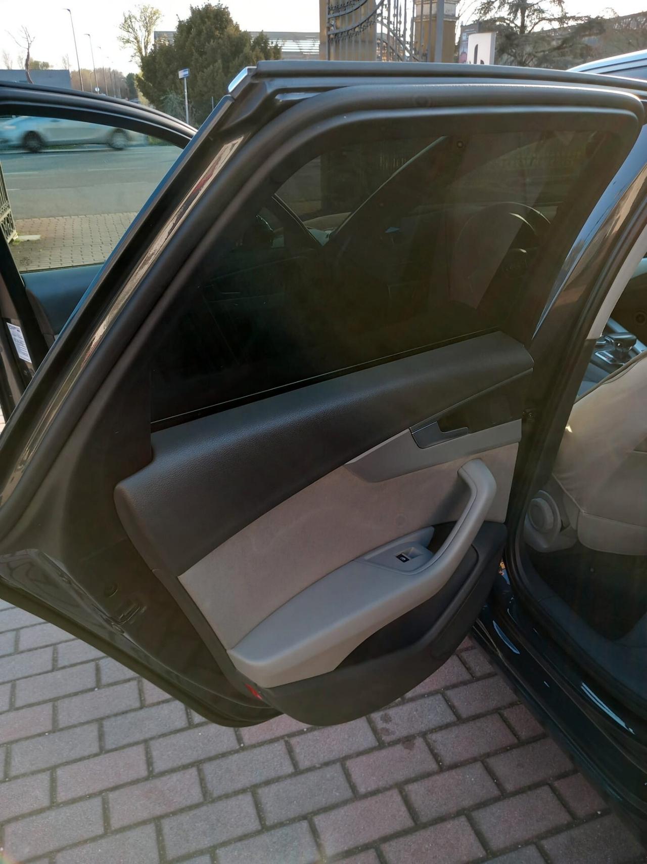 Audi A4 2.0 TDI 150 CV S tronic Business