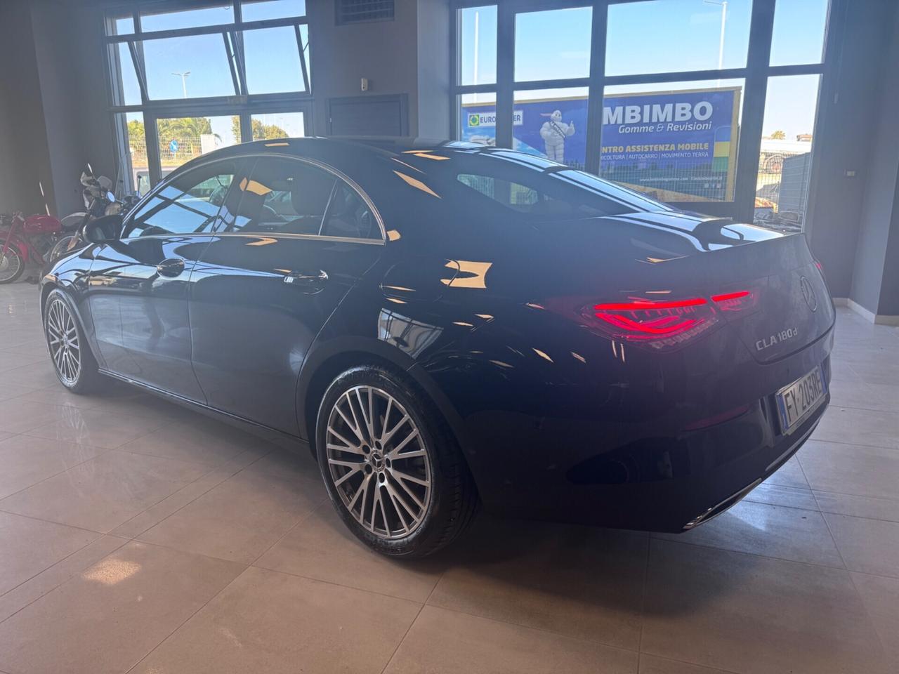 MERCEDES CLA 180CDI KM 42.000 SEDAN AT8 TETTO SPORT