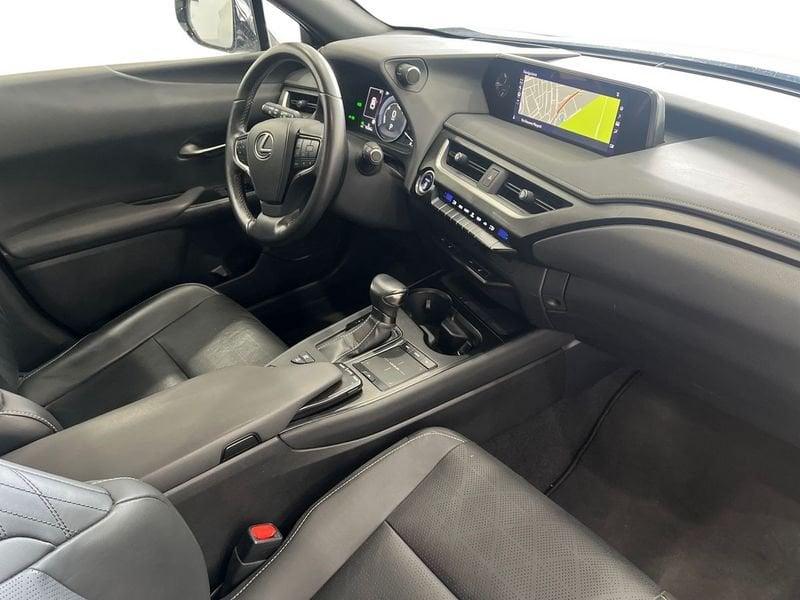 Lexus UX Hybrid Luxury