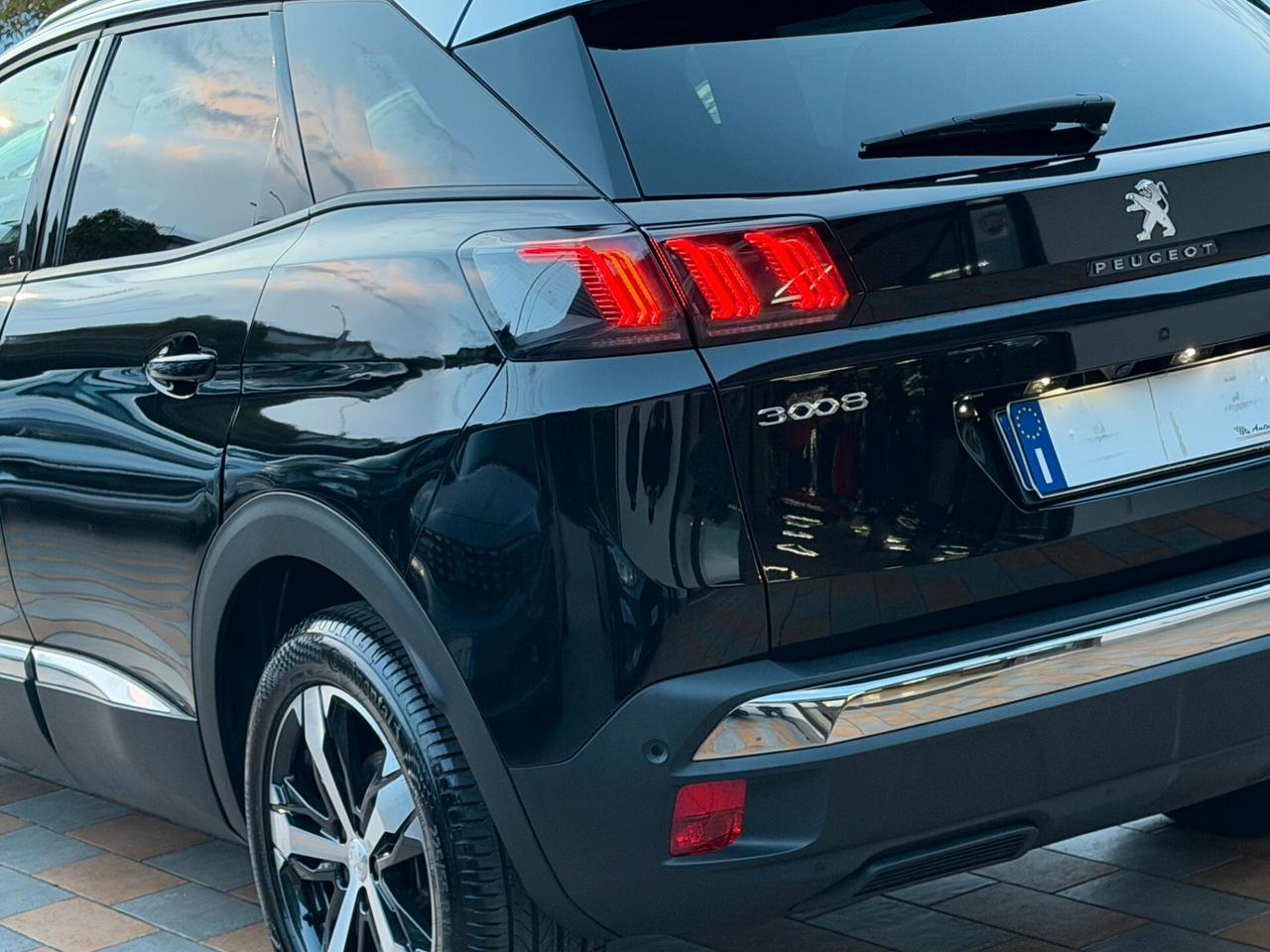 Peugeot 3008 1.5 BLUEHDI 130 cv. AT8 ALLURE PACK (Nav)