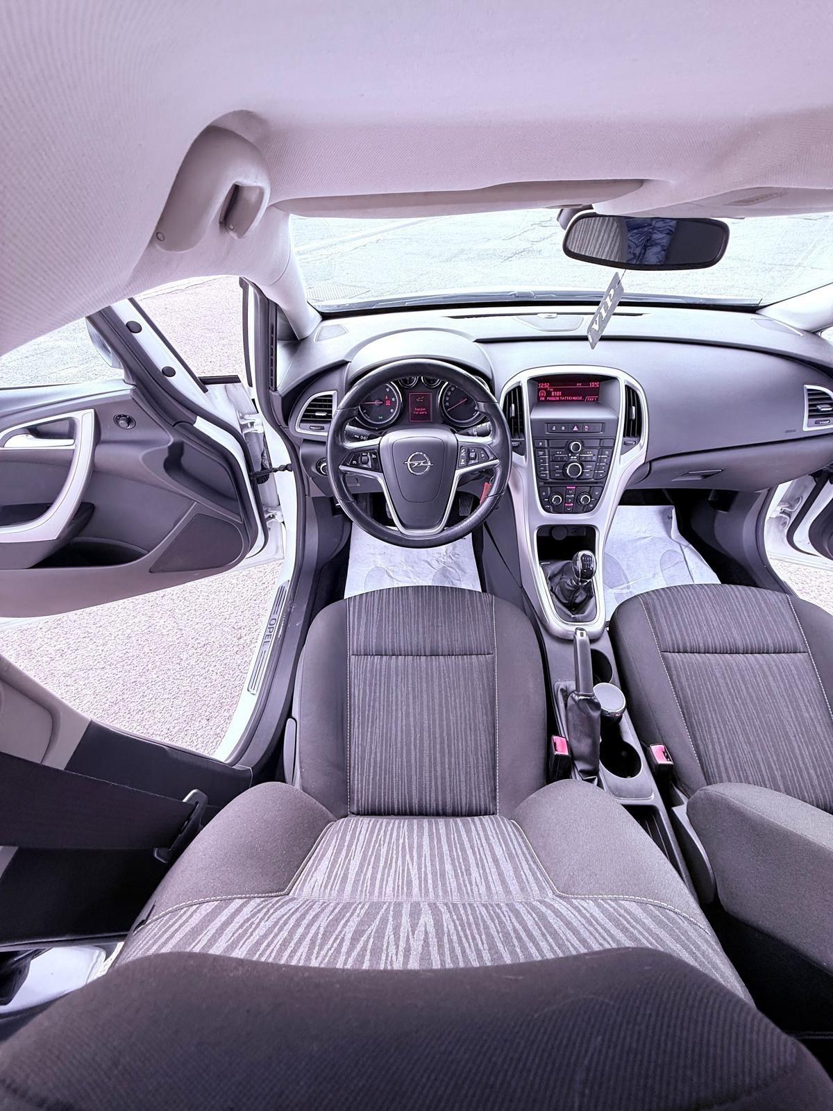 Opel Astra 1.7 CDTI 110CV 5 porte Ok neopatentati