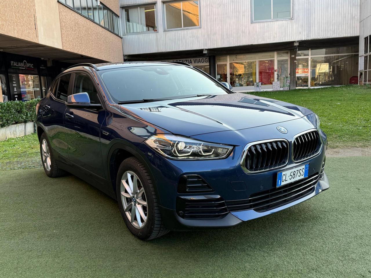 BMW X2 xdrive25e Advantage Auto 30000KM UNIPROP.
