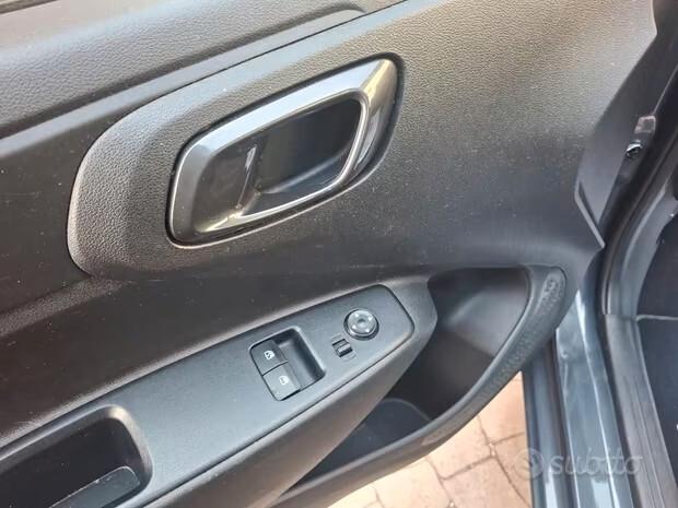 Hyundai i10 - 1.0 MPI Prime CLIMA CERCHI CRUISE MULTIFUNZIONE ESENTE BOLLO NEO PATENTATI