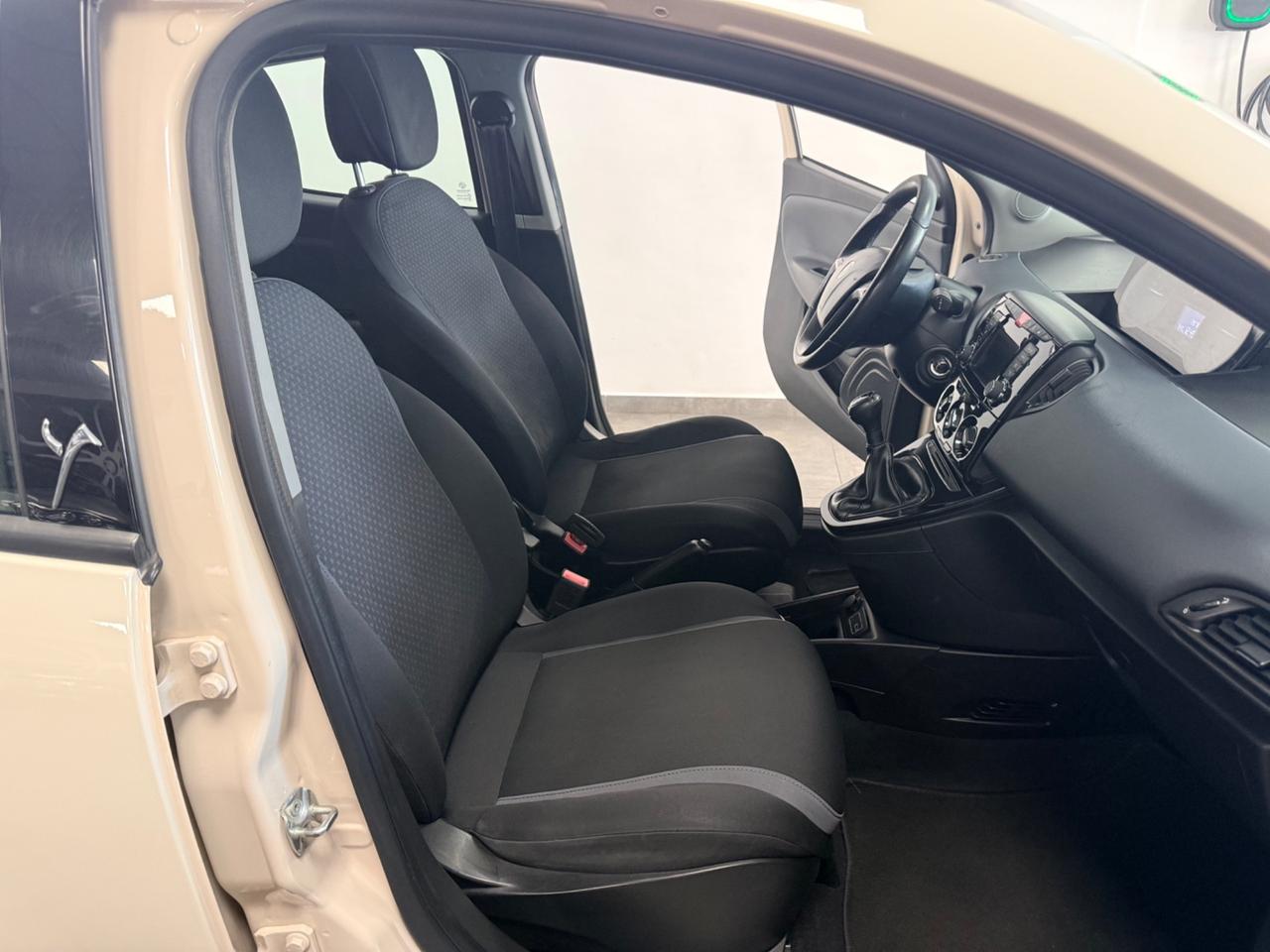 Lancia Ypsilon 1.3 MJT 16V 95 CV 5 porte S&S Gold