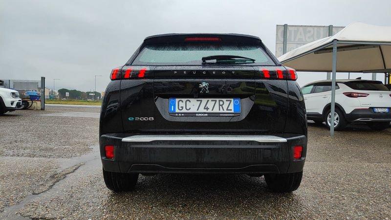 Peugeot 2008 motore elettrico 136 CV Allure